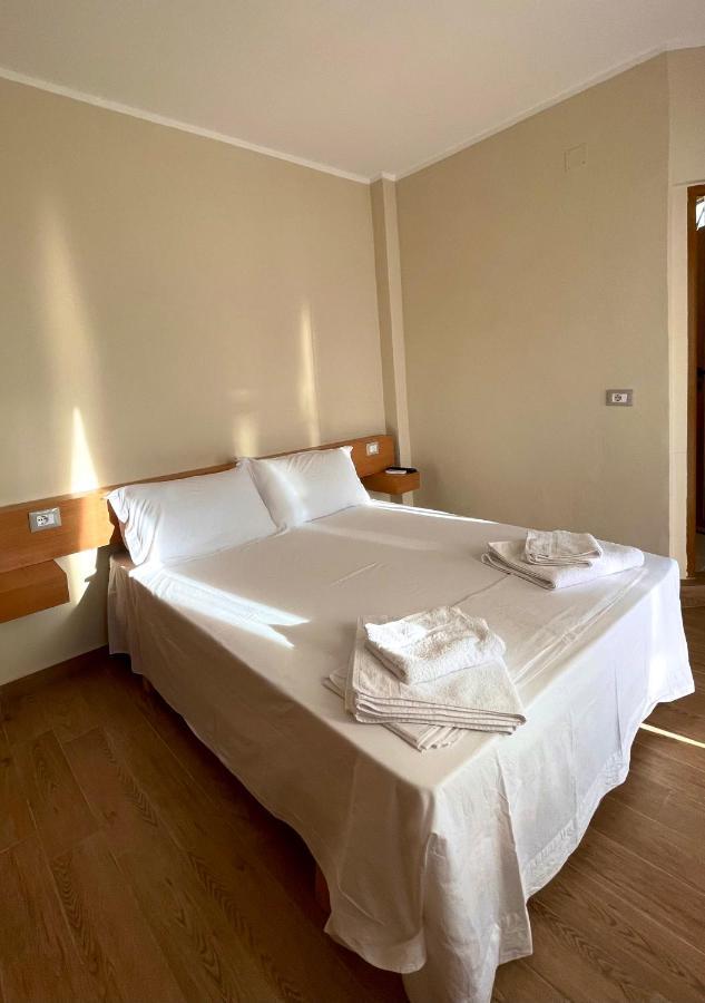 Tekada Hotel & Restaurant Vlore Luaran gambar