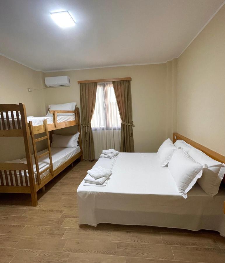 Tekada Hotel & Restaurant Vlore Luaran gambar