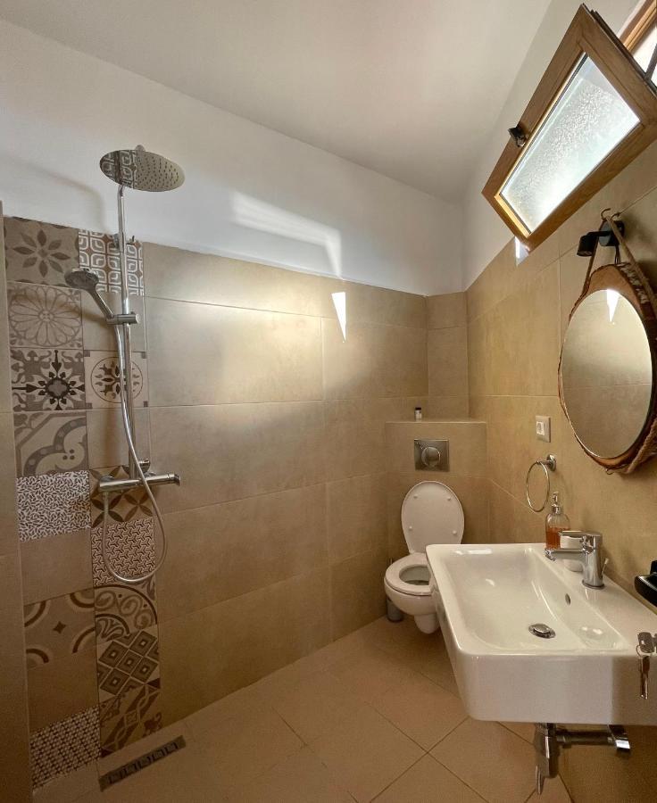 Tekada Hotel & Restaurant Vlore Luaran gambar