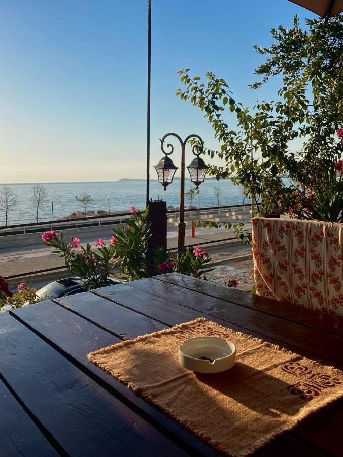 Tekada Hotel & Restaurant Vlore Luaran gambar